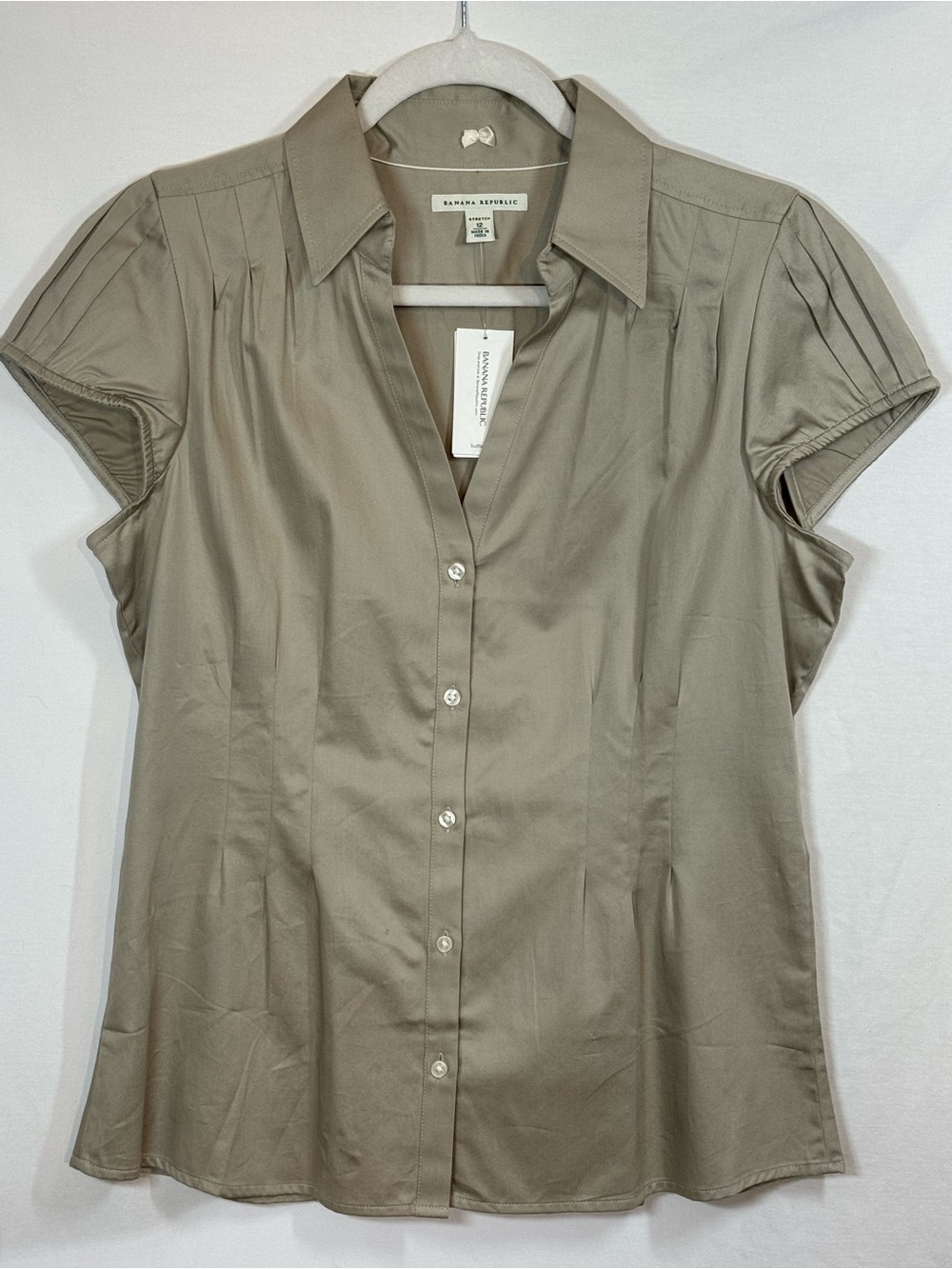 Banana Republic Womens Tan Blouse Button Down V-Neck Short Sleeve Top Stretch